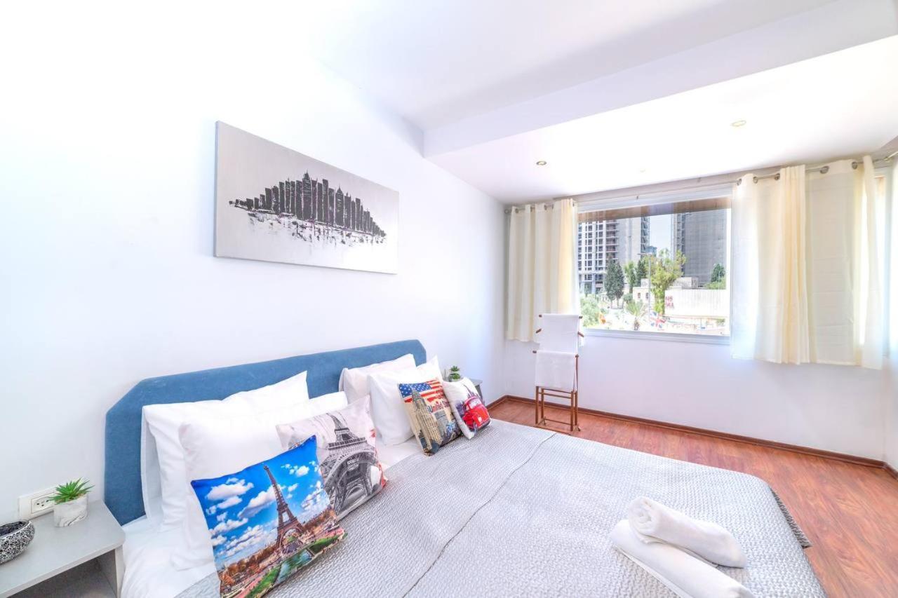Art Apartment In Mamila - Art & View Jerusalem Exterior photo